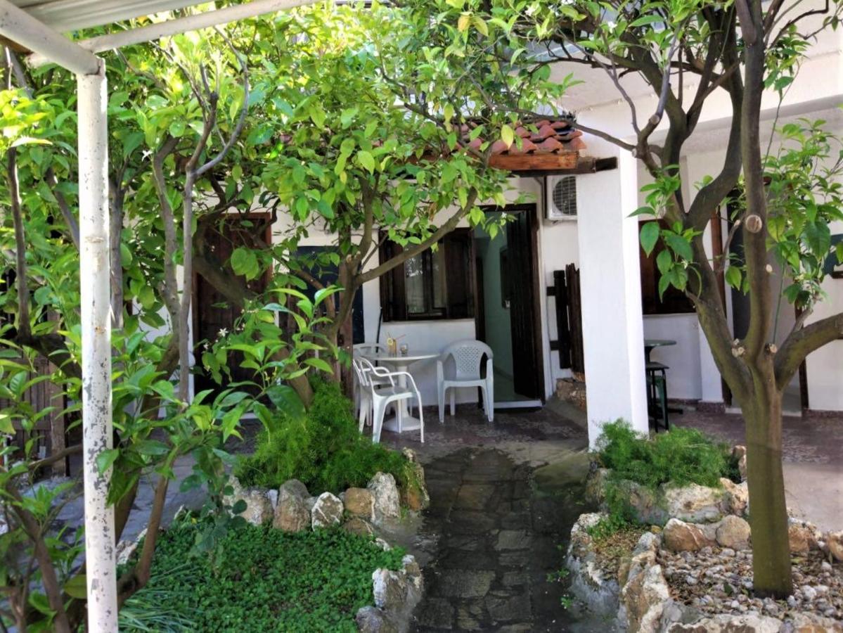 Capitan Nikos Gerakini Exterior photo